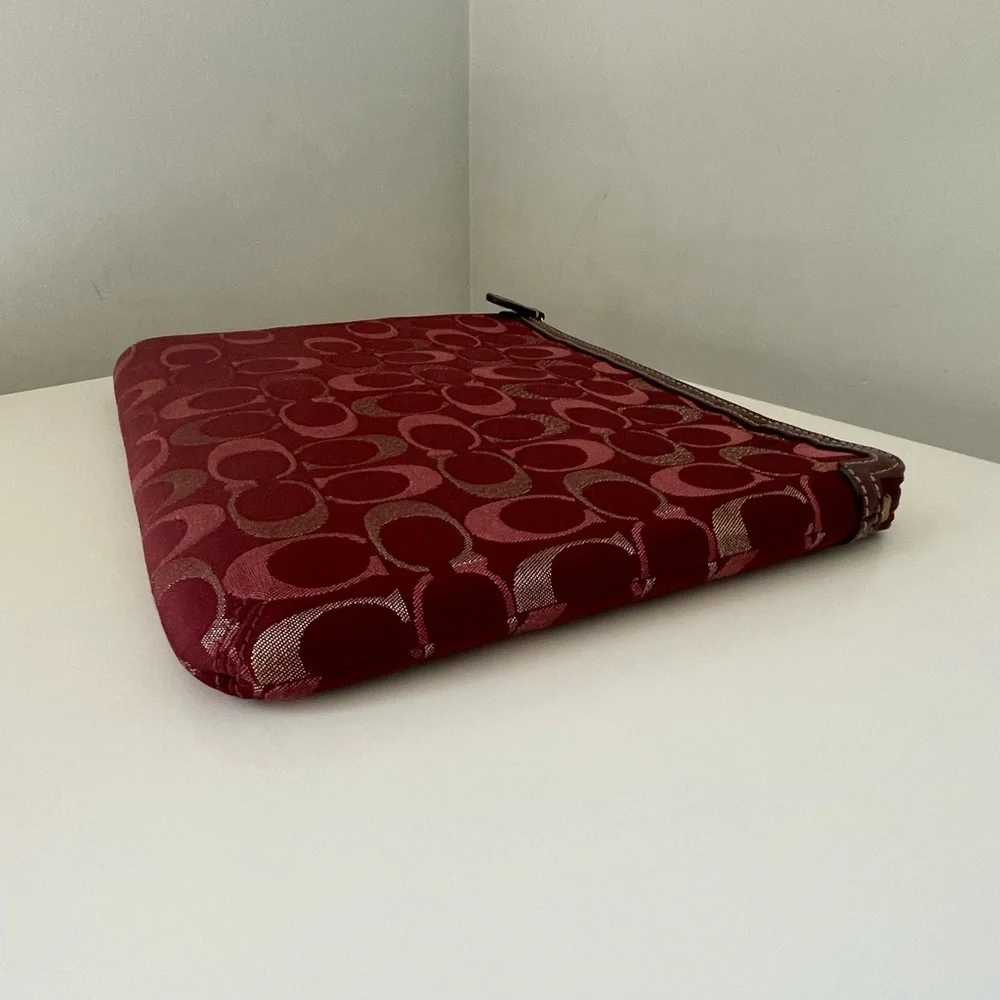 Coach iPad Case Sleeve Signature Logo tablet iPad sleeve case